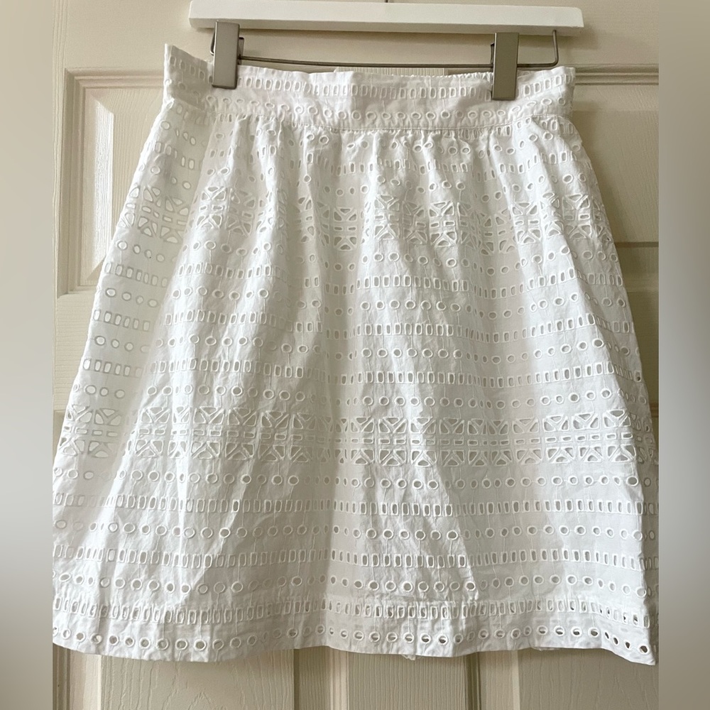 NWOT Ann Taylor white skirt size S